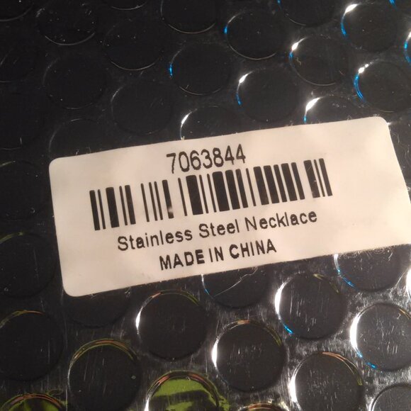 Omega Heart Pattern Collar Ion Plated Rose Gold Over Stainless Steel Necklace - Picture 11 of 11